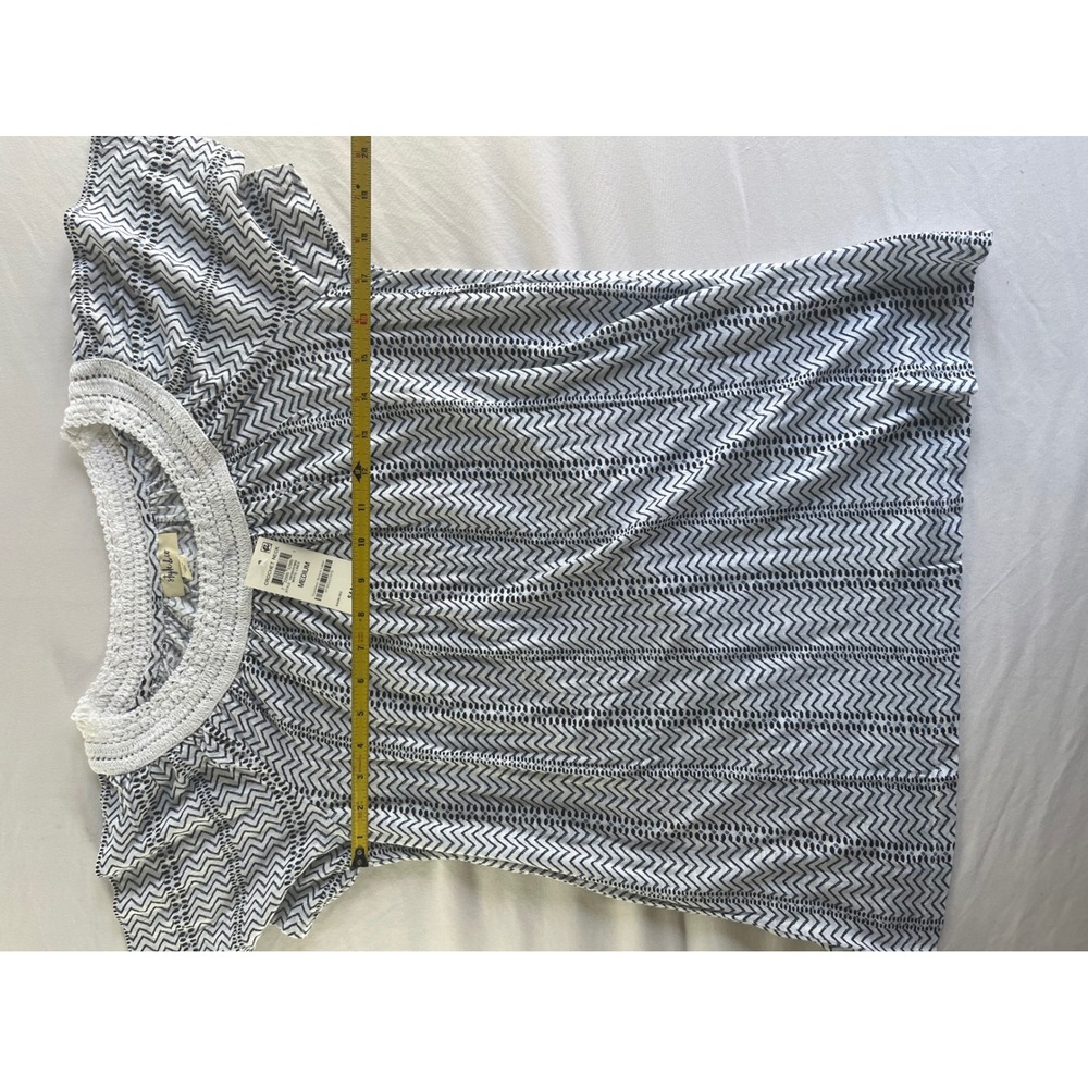 Style & Co Womens Medium Navy Blue White Zig Zag Crochet Neck Flutter Sleeve Top - Picture 5 of 8